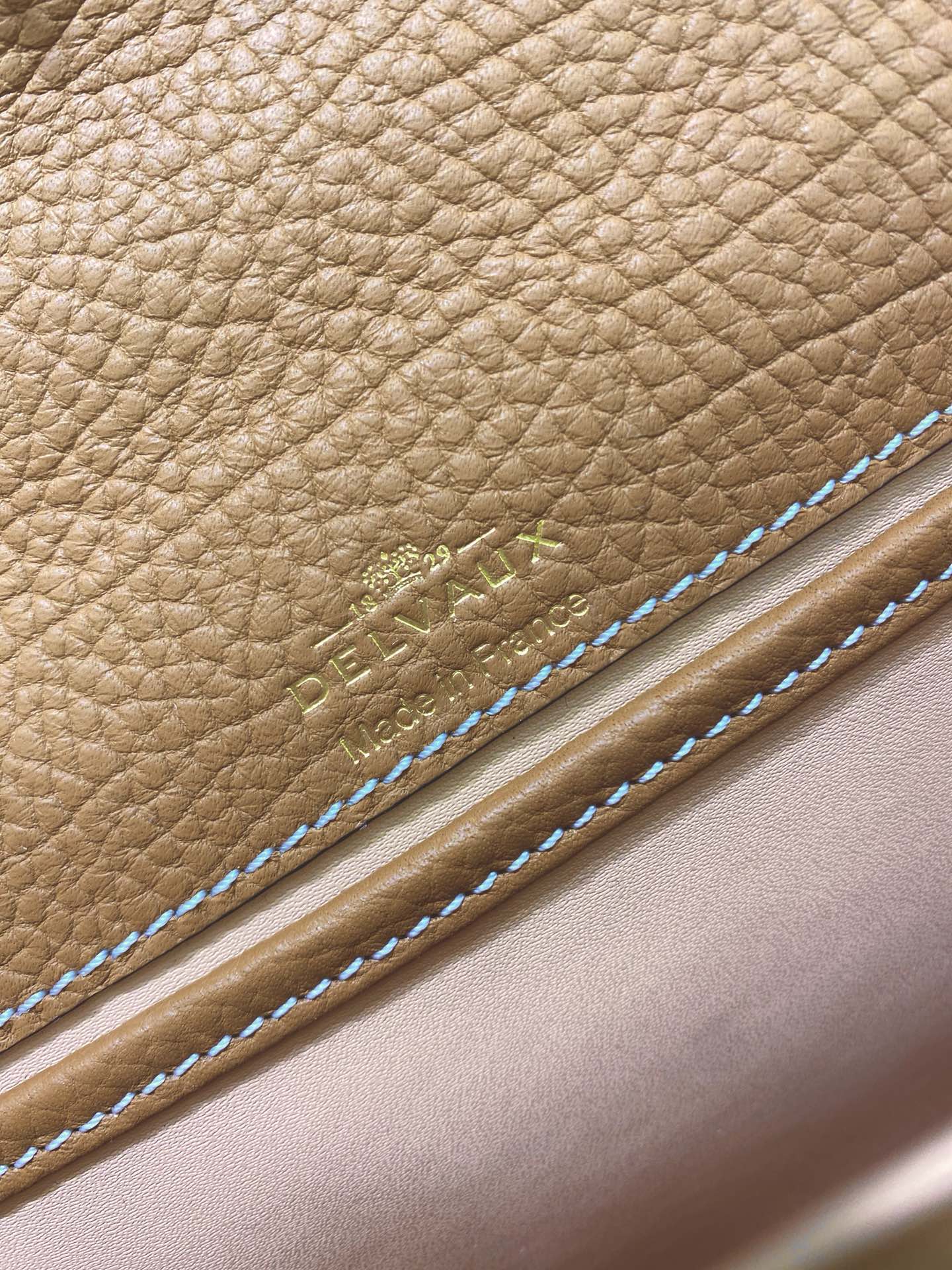 델보 톰페뜨 PM 토트백